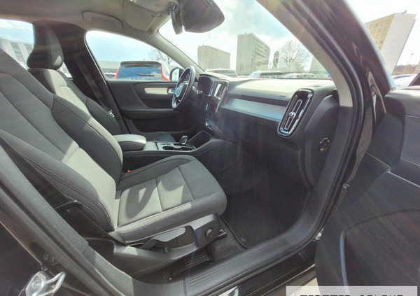 Volvo XC 40 cena 139777 przebieg: 51000, rok produkcji 2020 z Żabno małe 379